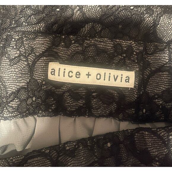 Alice + Olivia Women's M Black Lace Overlay High Waisted Pants Trousers EUC - Picture 3 of 4